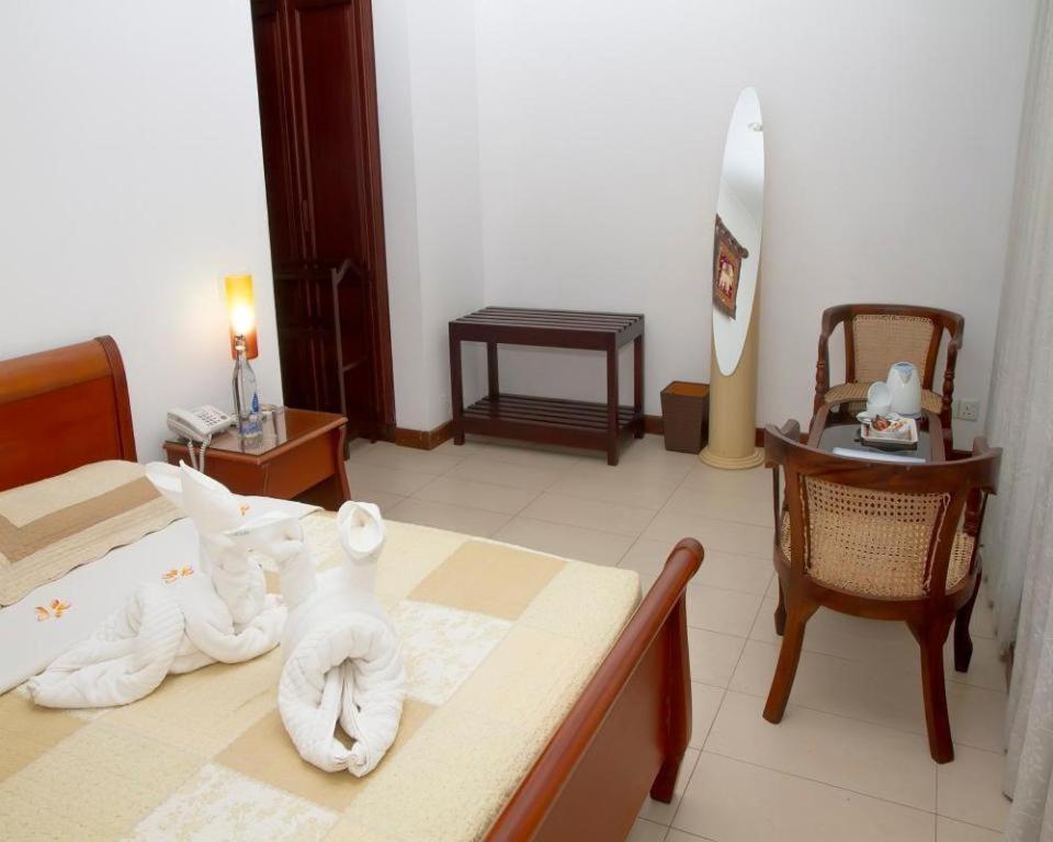 Hotel Villa Viana Marawila Kültér fotó