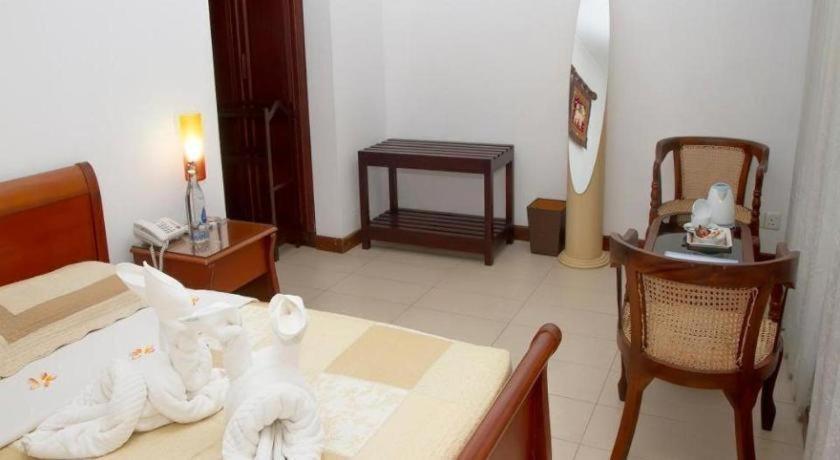 Hotel Villa Viana Marawila Kültér fotó