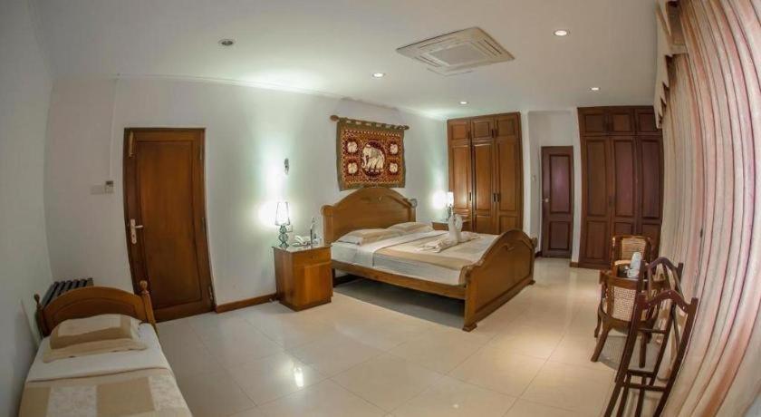 Hotel Villa Viana Marawila Kültér fotó