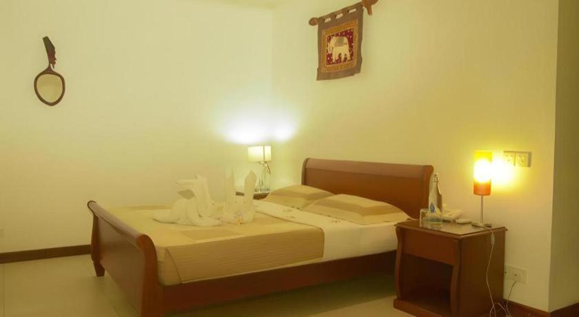 Hotel Villa Viana Marawila Kültér fotó